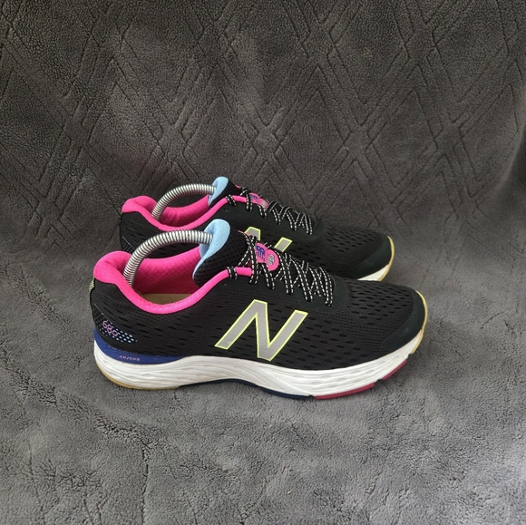 New Balance 680v6 Running Shoes Womens Sz 10 Athletic Sneakers Trainers Black. - Picture 1 of 9